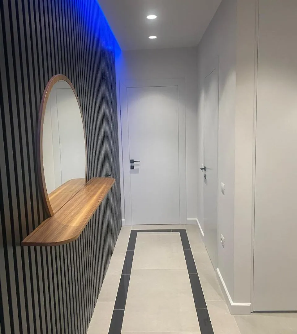 טיראנה Apartment 0*,  אלבניה